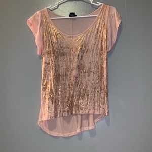 Blush pink tee shirt with gold accent